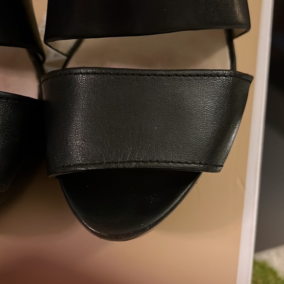 Genuine EUC 7 MK Blk Carla Leather Platform Sandal 4.5 inch heel. - Picture 5 of 16